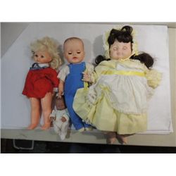 LOT 4 VINTAGE VINYLE DOLLS: 1965 VOGUE, 1970