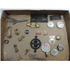 Image 1 : LOT 23 VINTAGE COLLECTIBLES: POLITICAL BUTTONS,