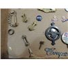 Image 3 : LOT 23 VINTAGE COLLECTIBLES: POLITICAL BUTTONS,