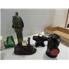 Image 2 : LOT 12 VINTAGE AVON MENS AFTER SHAVE DECANTERS: