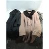 Image 2 : LOT 4 VINTAGE MENS & LADYS WINTER COATS