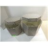 Image 2 : LOT 2 OCTAGON BLACK & WHITE CHECKED HAT BOXES