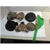 Image 1 : LOT 7 VINTAGE 1950S LADYS HATS: 4 SIMULATED LEPARD