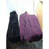 Image 3 : LOT 10 ASSORTED VINTAGE COLTHES: 4 DRESSES, 2
