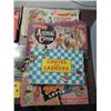 Image 2 : LOT 8 VINTAGE CHILD'S BOARD GAMES: CHUTES & LADDER