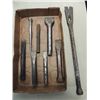 Image 1 : LOT 8 VINTAGE COLD STEEL CHISELS