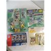 Image 1 : LOT 4 FOOTBALL FIGURINES: 1997 STARTING LINEUP