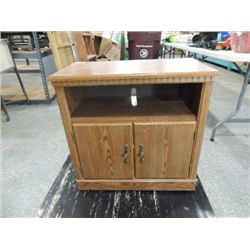 29"WX16"DX26"H PRESS WOOD ROLLING TELEVISION STAND