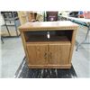 Image 1 : 29"WX16"DX26"H PRESS WOOD ROLLING TELEVISION STAND