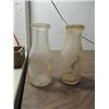 Image 2 : LOT 6 VINTAGE COLLECTIBLES: 2 MILK BOTTLES, SYRUP