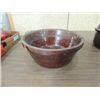 Image 2 : LOT 7 VINTAGE STONEWARE & MARCREST MIXING BOWL,