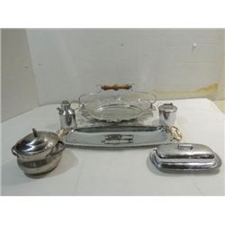 LOT 6 STAINLESS STEEL SERVING PIECES: 2 PLATTERS,