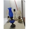 Image 1 : LOT 4 VINTAGE KEROSENE STORM LAMPS (1) COBALT BLUE