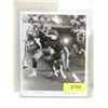 Image 1 : 8X10 FOOTBALL PHOTO AUTOGRAPH ERIC SANDERS COA