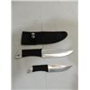 Image 1 : CONTEMPORARY PAIR OF KNIVES IN CARRYING CASE