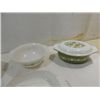 Image 2 : LOT 4 PYREX COOKING CASSAROLE DISHES, 2 WITH LIDS