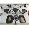 Image 2 : LOT 7 VINTAGE ITEMS: 2 CAST IRON: GRIDDLE & TRIVIT