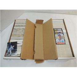 LOT 1200 1980S & 90S BASEBALL PLAYER CARDS