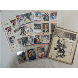 LOT 21 ASSORTED HOCKEY COLLECTIBLE CARDS: GRETZKY