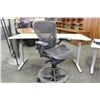 Image 2 : HERMAN MILLER AERON MESH BACK ERGONOMIC TASK STOOL