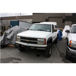 1990 CHEVROLET 2500 (4X4), WHITE, PU, VIN # 1GCGK24KXLE164170