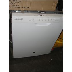 GE WHITE FRONT BUILT IN DISHWASHER (AS IS)