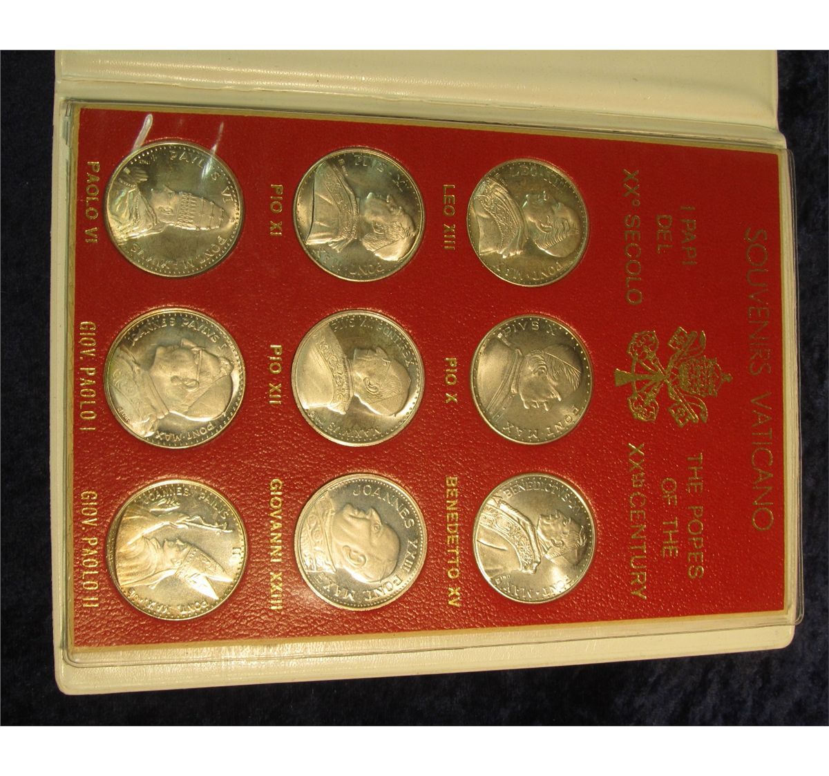 669. Souvenir of Vatican City The Popes of the 20th Century 9 coin