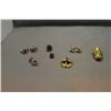 Image 1 : 2 pair of earrings, buttons, and 1 ring