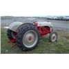 Image 4 : Ford 8N Farm Tractor