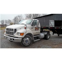 2003 Ford F750XL Super Duty
