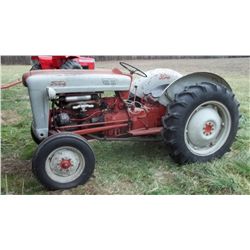 Ford 800 Farm Tractor