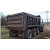 Image 2 : 1998 IH 4900 Dump Truck