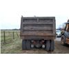 Image 3 : 1998 IH 4900 Dump Truck