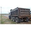 Image 4 : 1998 IH 4900 Dump Truck