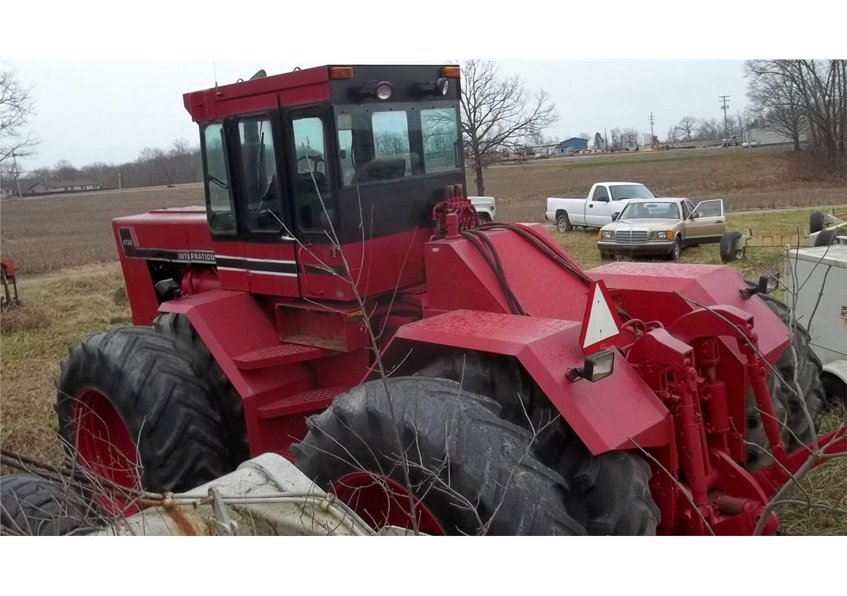 1978 IH 4786 Farm Tractor