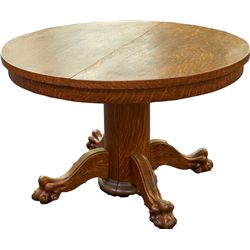 Round Quartersawn Oak Original Claw Foot Table