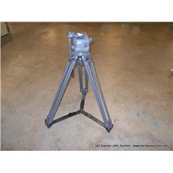 CSI ENG 30 CAMERA TRIPPOD (print sequence:) 731557