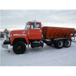 1982 Ford salt truck 1FDYU80U1CVA43385