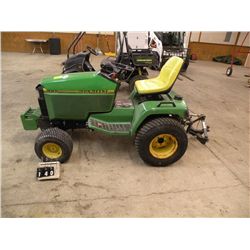 John Deere 445 M00445C052883