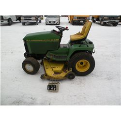 John Deere 445 w/60" deck M00445C04008