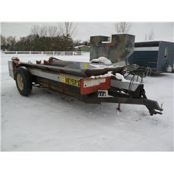 Meyers M225 manure spreader