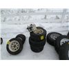 Image 1 : 5 snowmobile tires