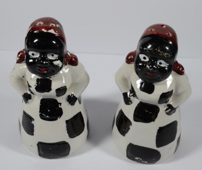Vintage Black American "Mammy" Salt & Pepper shakers