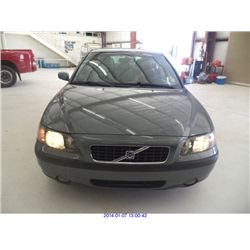 2004 - VOLVO S60 // RESTORED SALVAGE