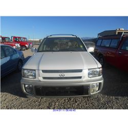1998 - INFINITI QX4