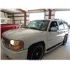 Image 3 : 2002 - GMC YUKON