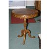 Image 1 : Canadian made single pedestal matched grain occasional table by Baetz Brothers