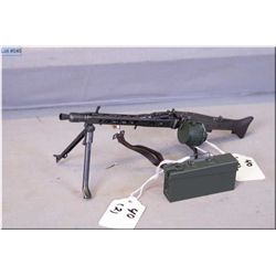 Lot: Miniature Replica Plastic  WWII German Full Auto MG42 Machine gun w/folding stand, etc & green 