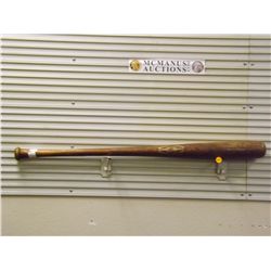 McLaughlin-Millard , Inc. Adirondack Joe DiMaggio-type baseball bat Autographed by Babe Ruth. Apprai