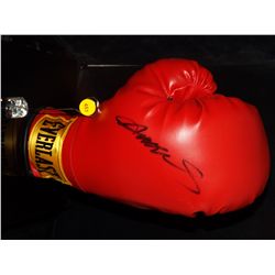 Sugar Ray Leonard Autographed Boxing Glove. Everlast Boxing Glove Size 12. Appraised or estimated re